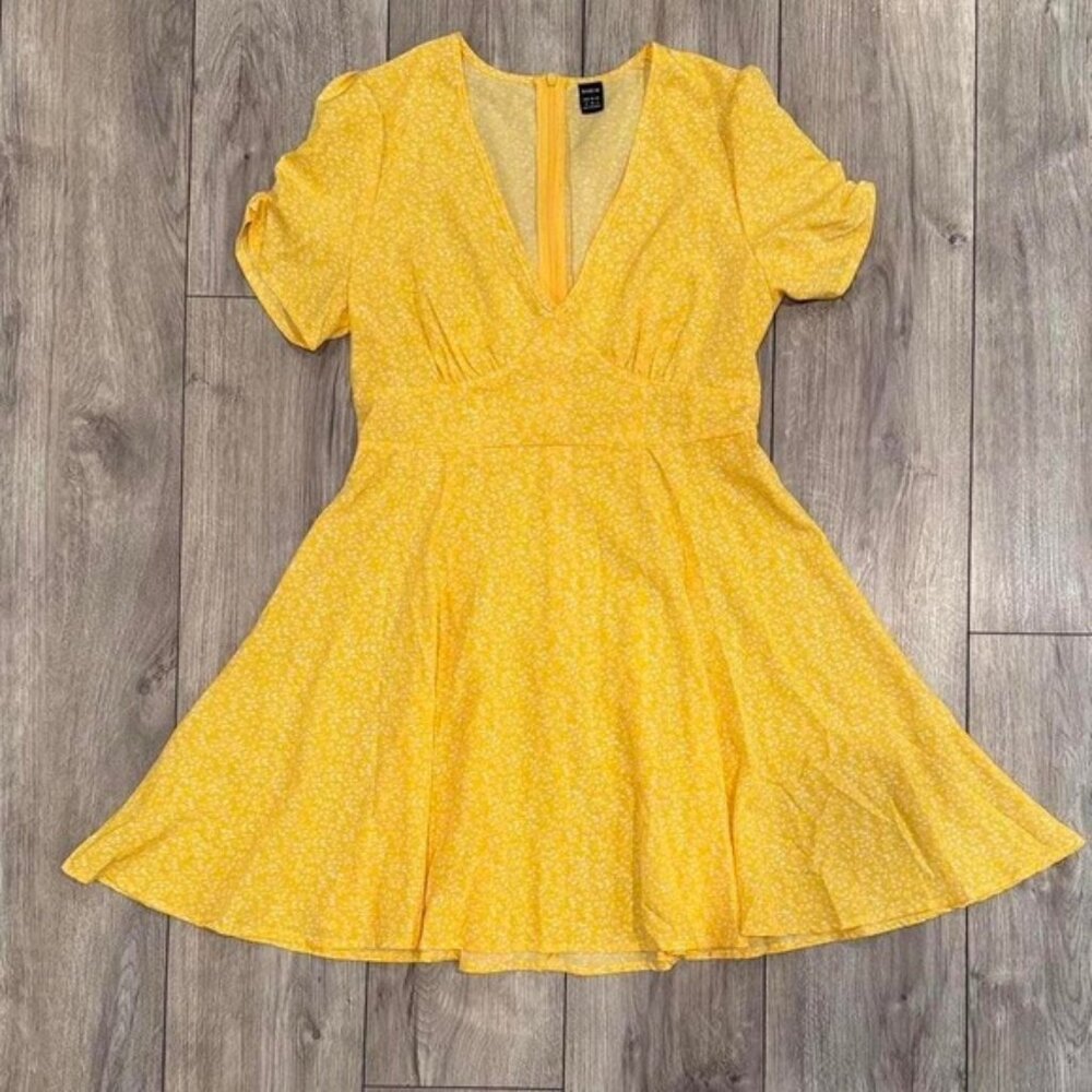 SHEIN Bright Yellow Floral Mini Dress‎